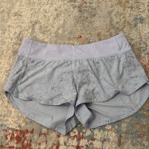 Lululemon speed up shorts 2.5" size 6 NWOT